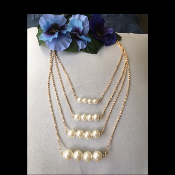 Jewelry - Layer Pearl Necklace